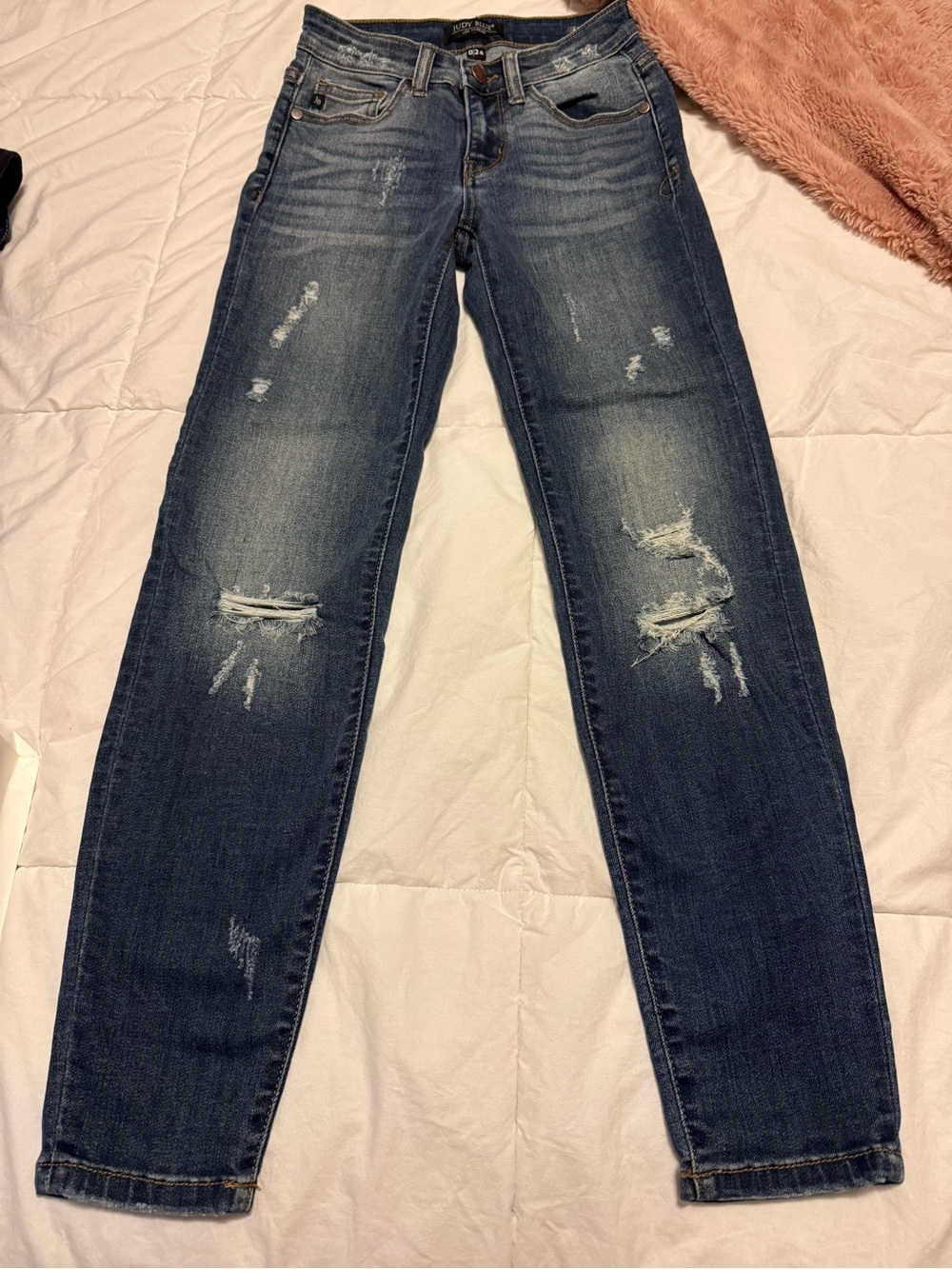 Judy blue Distressed Women’s relaxed fit - Dark Blue